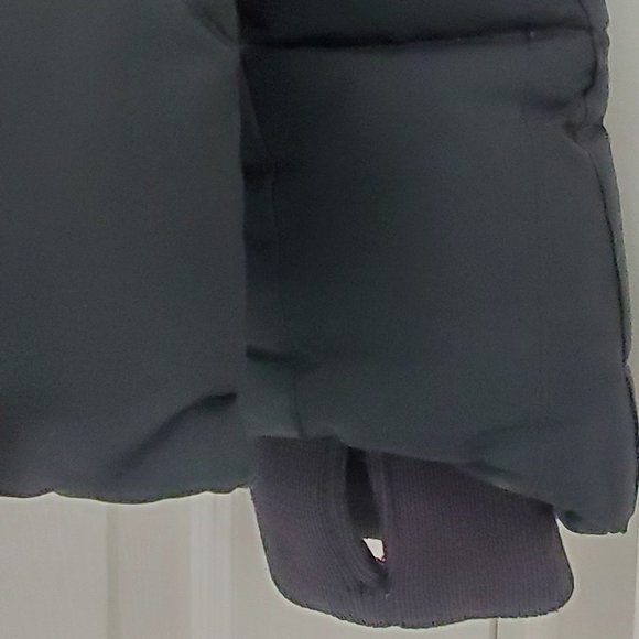 Size Medium - Nike Hip Length Down Jacket - Picture 3 of 5
